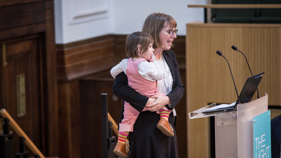 Chief Executive Ellen Broomé and her daughter close the conference and thank delegates for attending